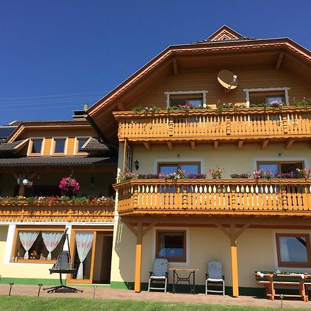 Landhaus Seeblick Hotel Millstatt Exterior photo